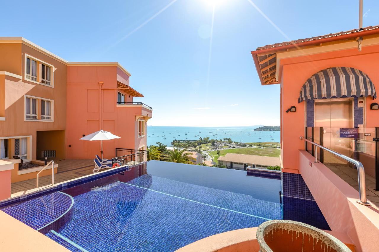 Martinique Whitsunday Resort Airlie Beach Eksteriør billede